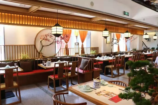 西安小六湯包餐飲股份有限公司2020年疫情期優秀表彰會議召開