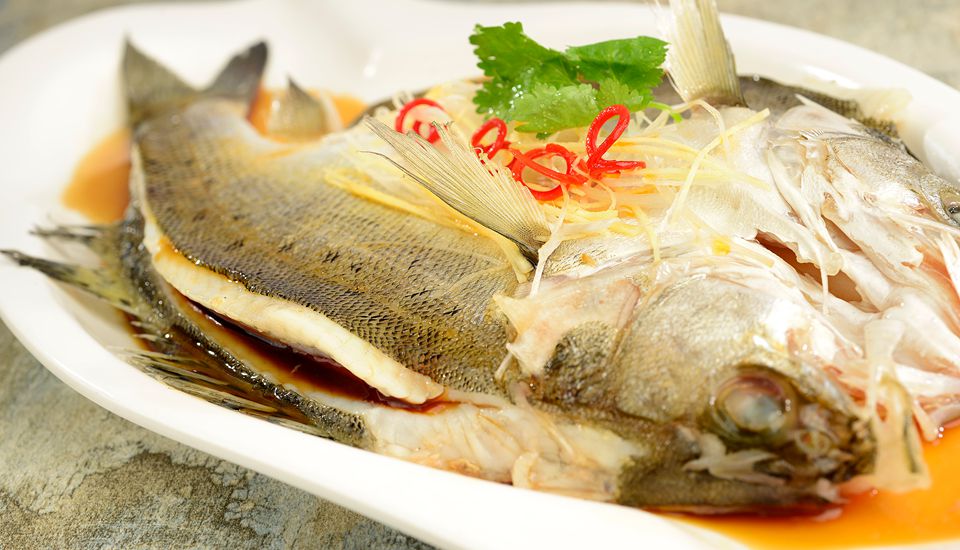 清蒸海鱸魚